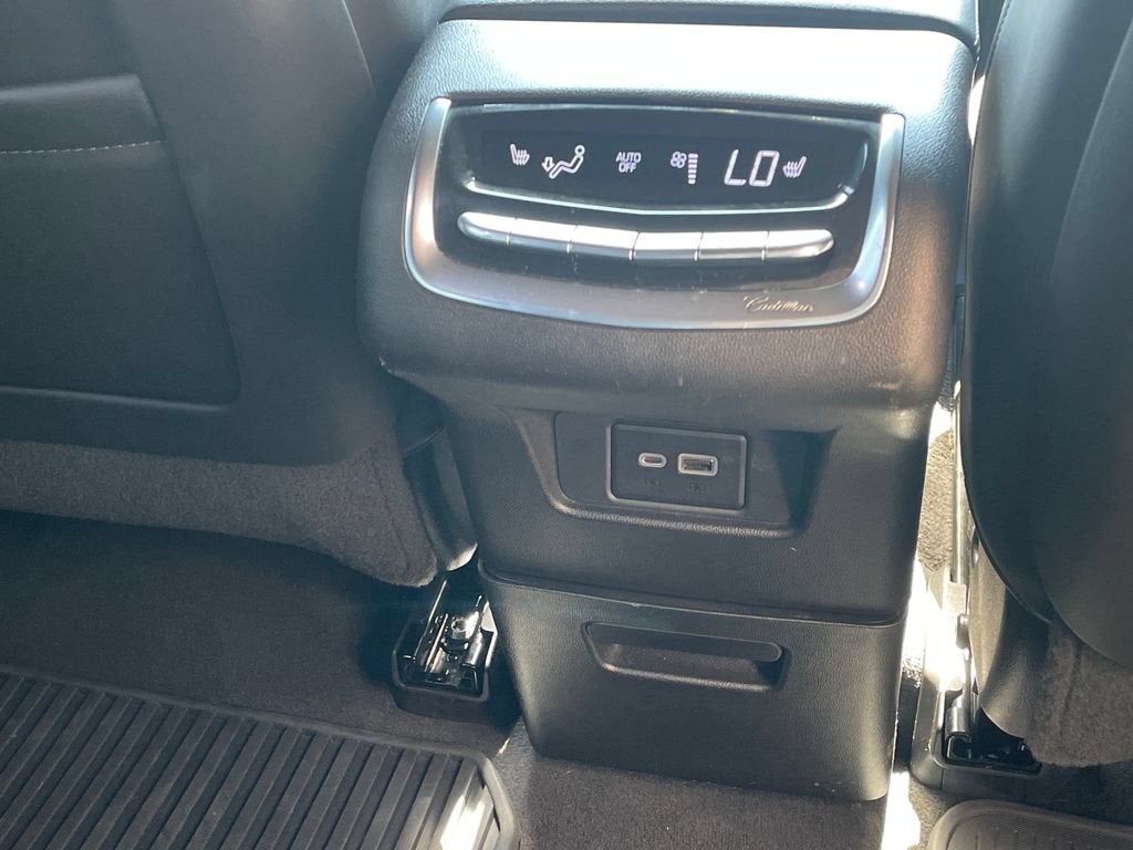 2022 Cadillac XT6 Sport