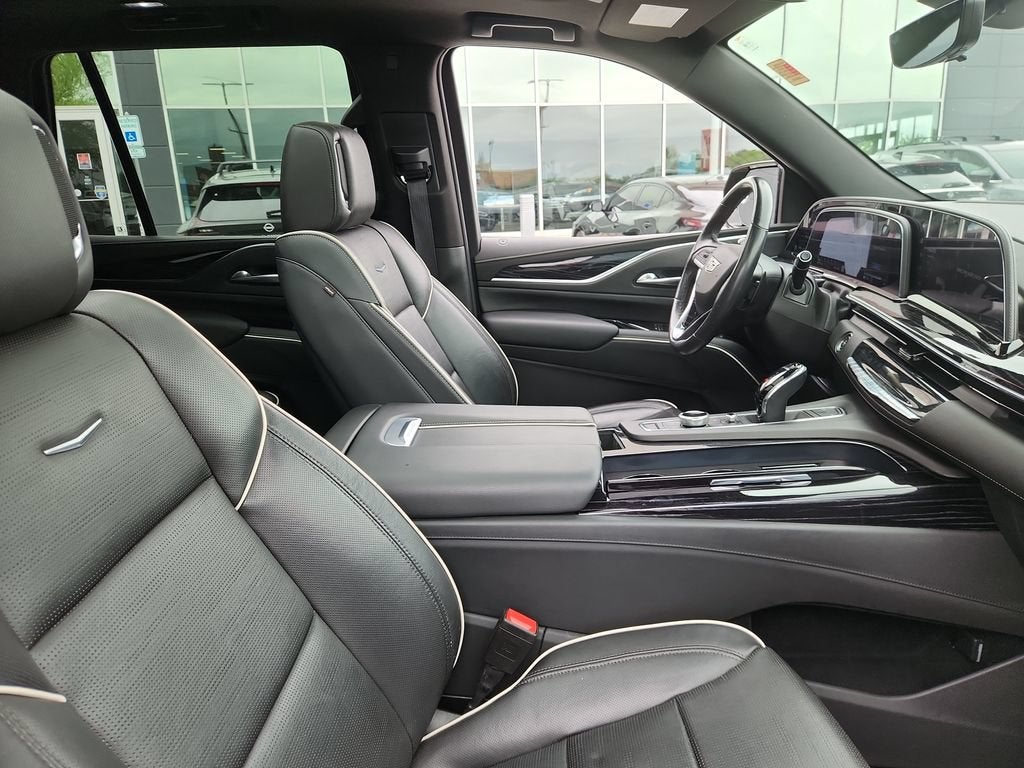 2023 Cadillac Escalade 4WD Sport