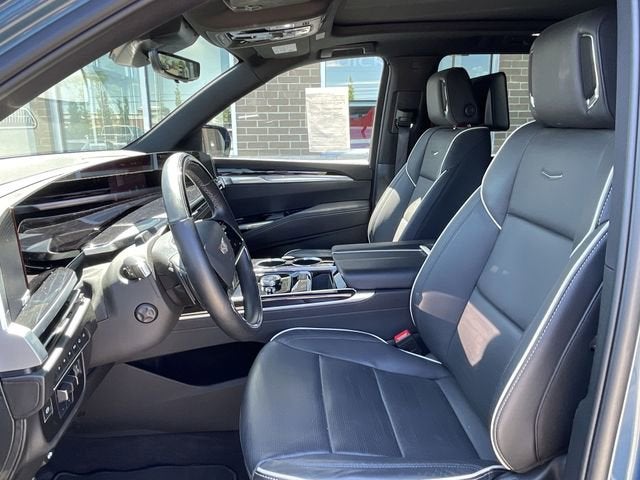2025 Cadillac Escalade ESV Sport
