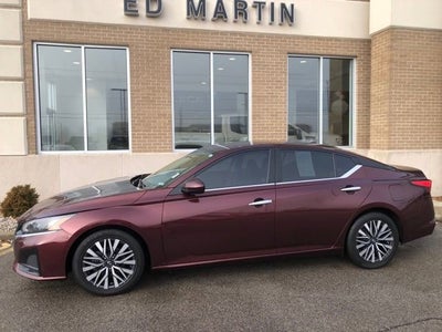 2023 Nissan Altima SV FWD