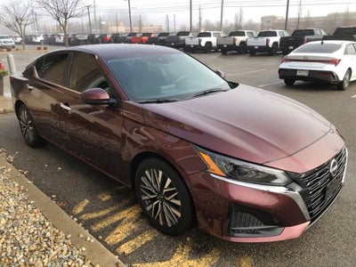 2023 Nissan Altima SV FWD