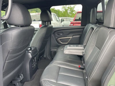 2024 Nissan TITAN Crew Cab SV 4x4