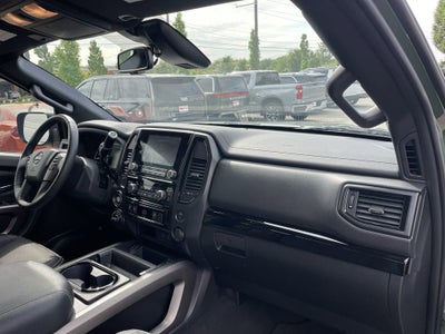 2024 Nissan TITAN Crew Cab SV 4x4