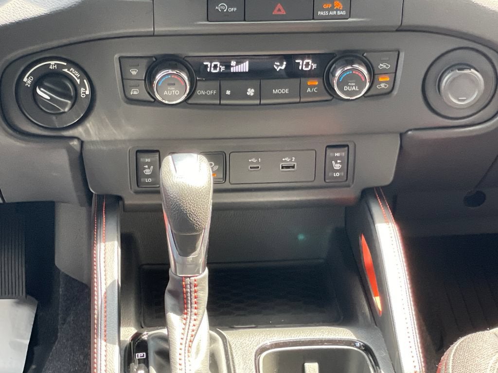 2023 Nissan Frontier Crew Cab PRO-4X 4x4