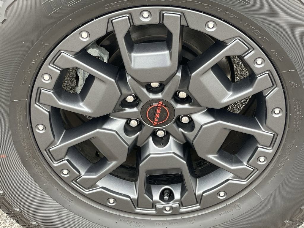 2024 Nissan Frontier Crew Cab PRO-4X 4x4