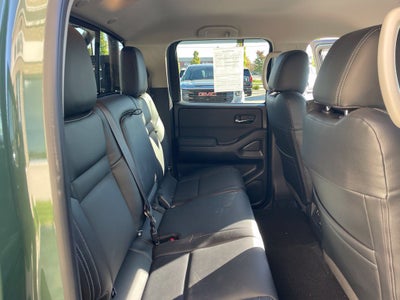 2023 Nissan Frontier Crew Cab SV 4x4