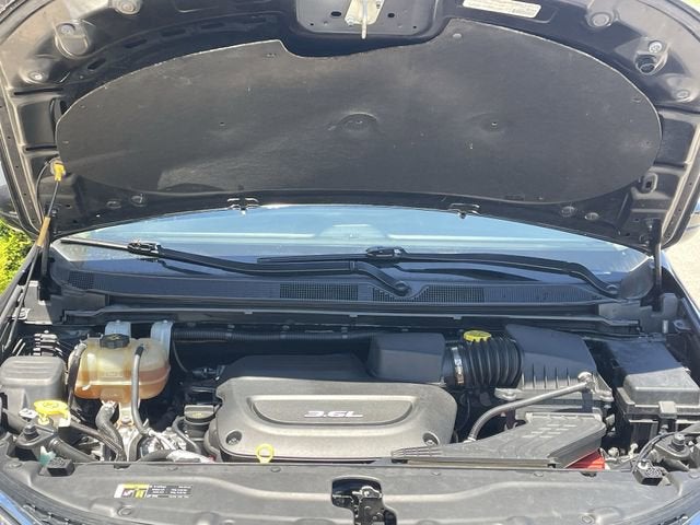 2017 Chrysler Pacifica Touring-L