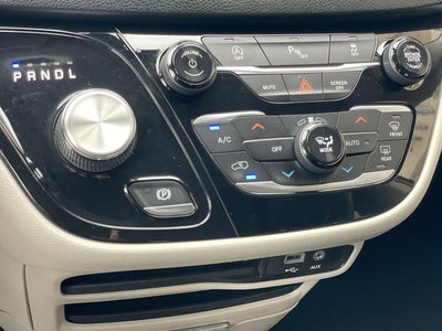 2020 Chrysler Pacifica Touring L