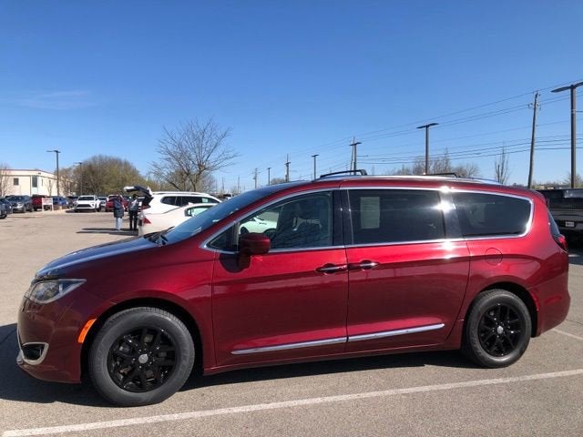2020 Chrysler Pacifica Touring L