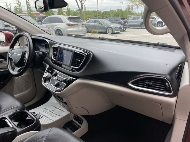 2020 Chrysler Pacifica Touring L