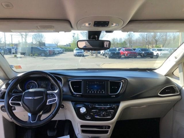 2020 Chrysler Pacifica Touring L