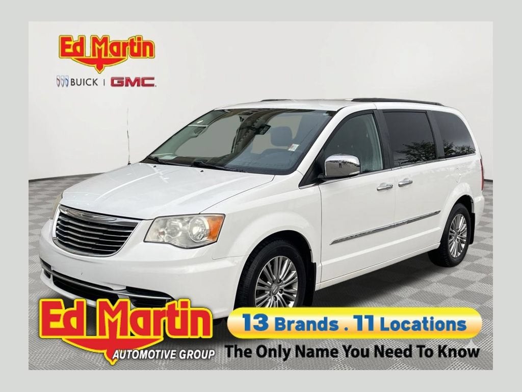 2014 Chrysler Town & Country Touring-L