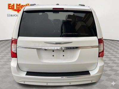 2014 Chrysler Town & Country Touring-L