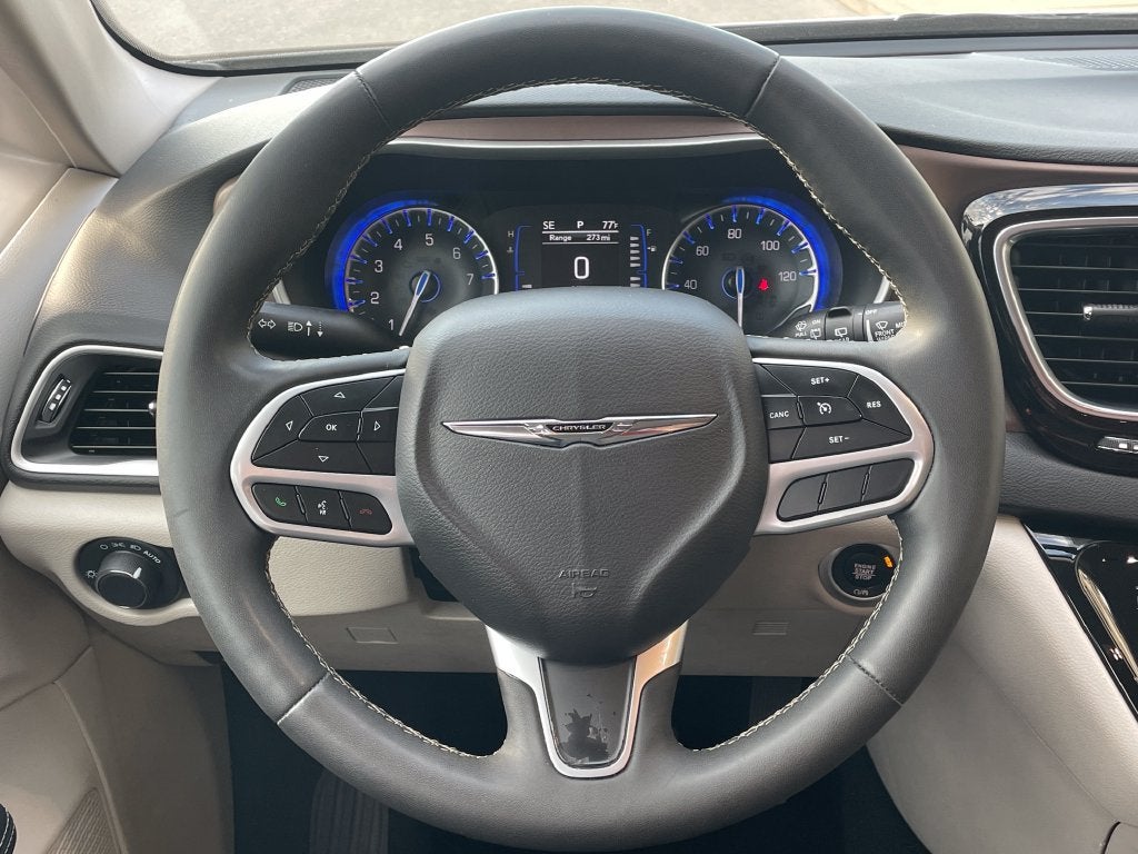 2024 Chrysler Voyager LX