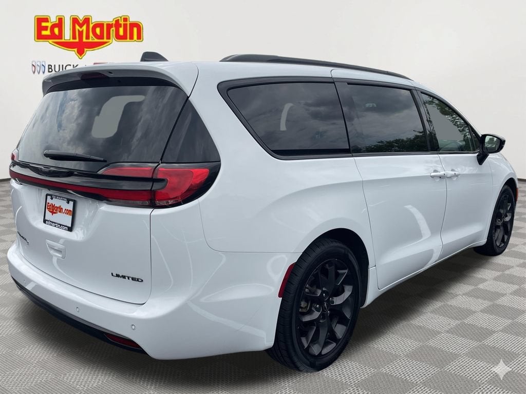 2025 Chrysler Pacifica Limited