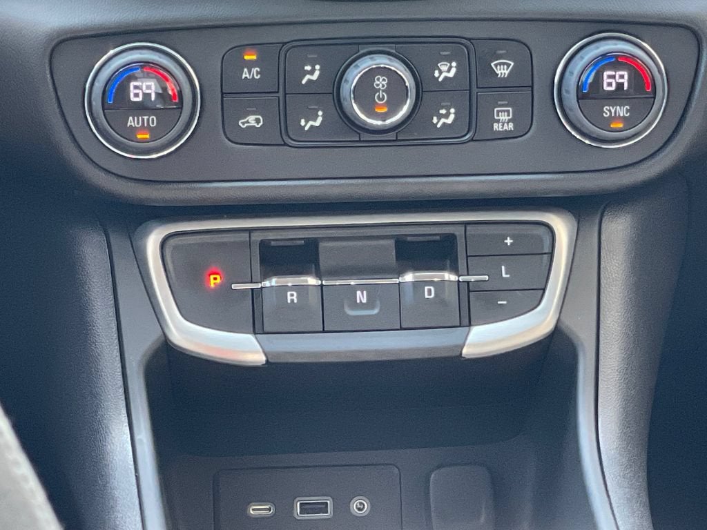 2023 GMC Terrain SLE