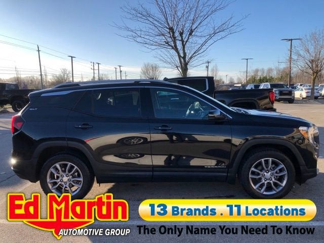 2022 GMC Terrain SLT