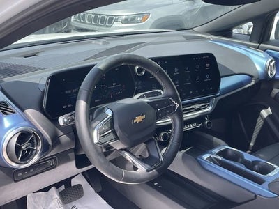 2025 Chevrolet Equinox EV LT