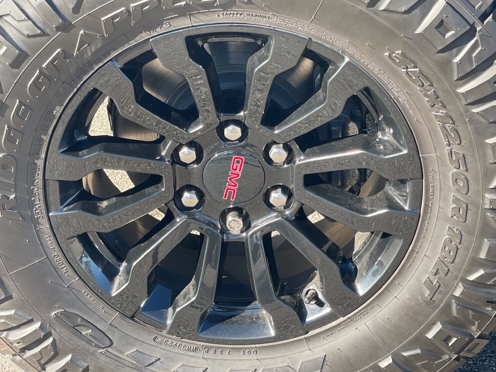 2023 GMC Sierra 1500 AT4X