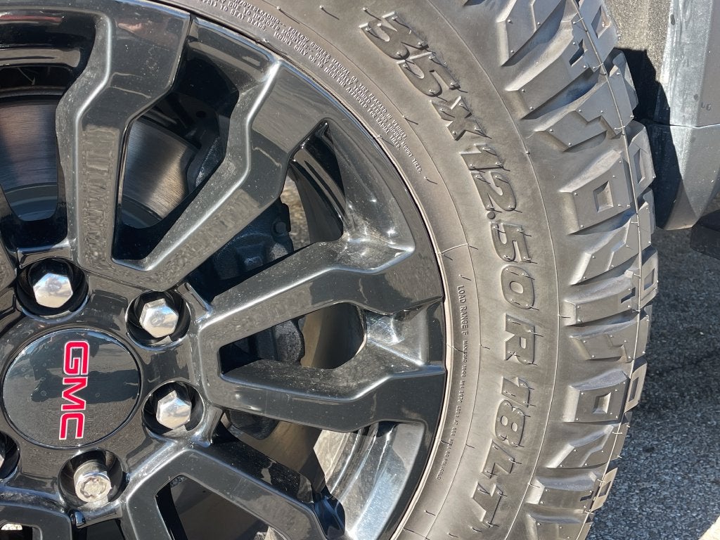 2023 GMC Sierra 1500 AT4X