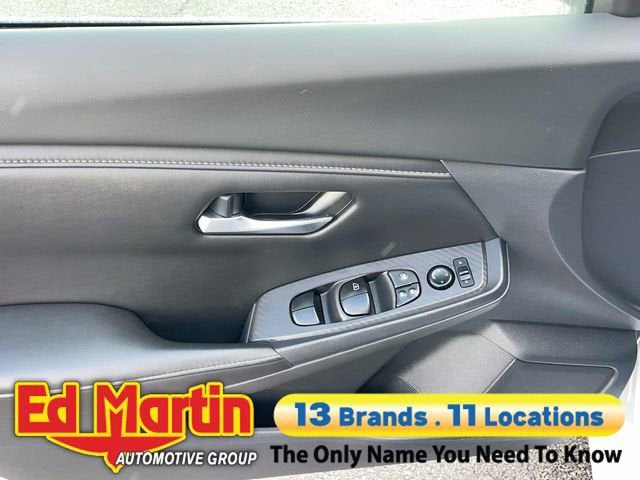 2022 Nissan Sentra SV Xtronic CVT