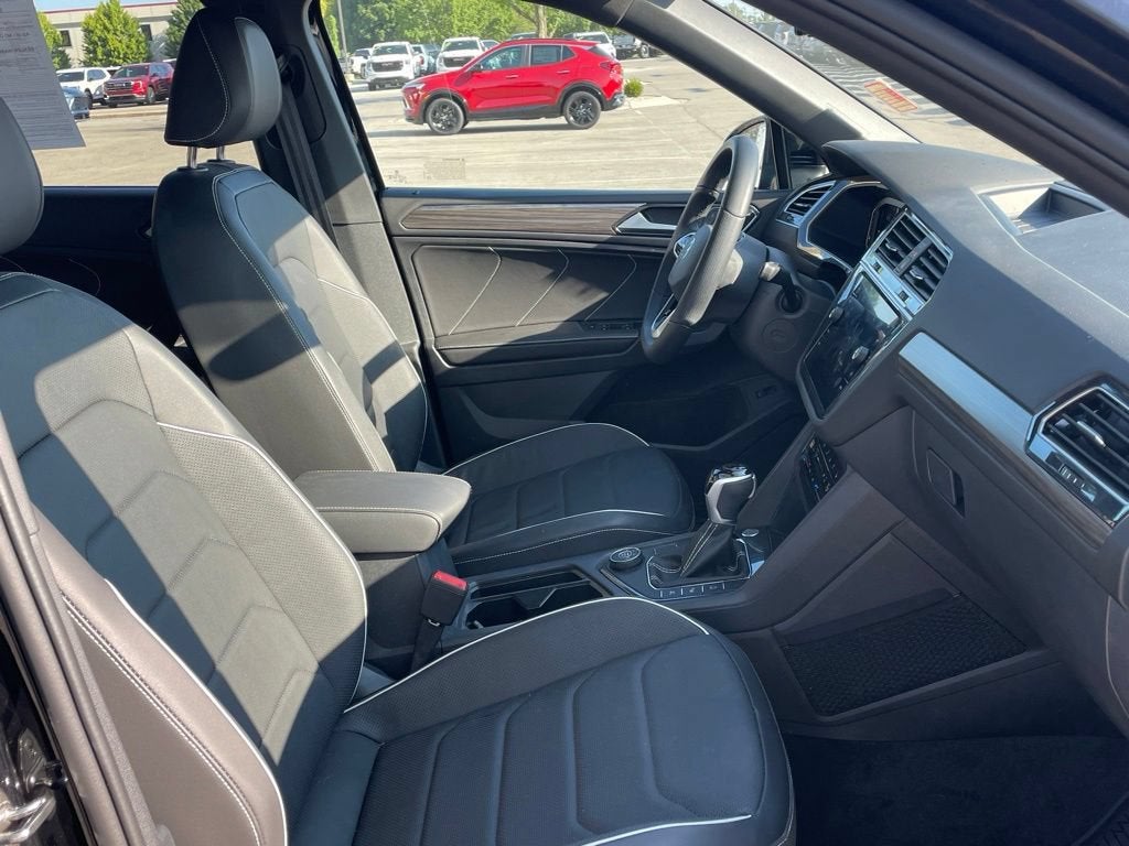 2024 Volkswagen Tiguan 2.0T SEL R-Line