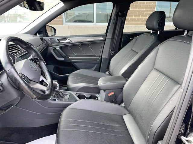 2023 Volkswagen Tiguan 2.0T SE R-Line Black