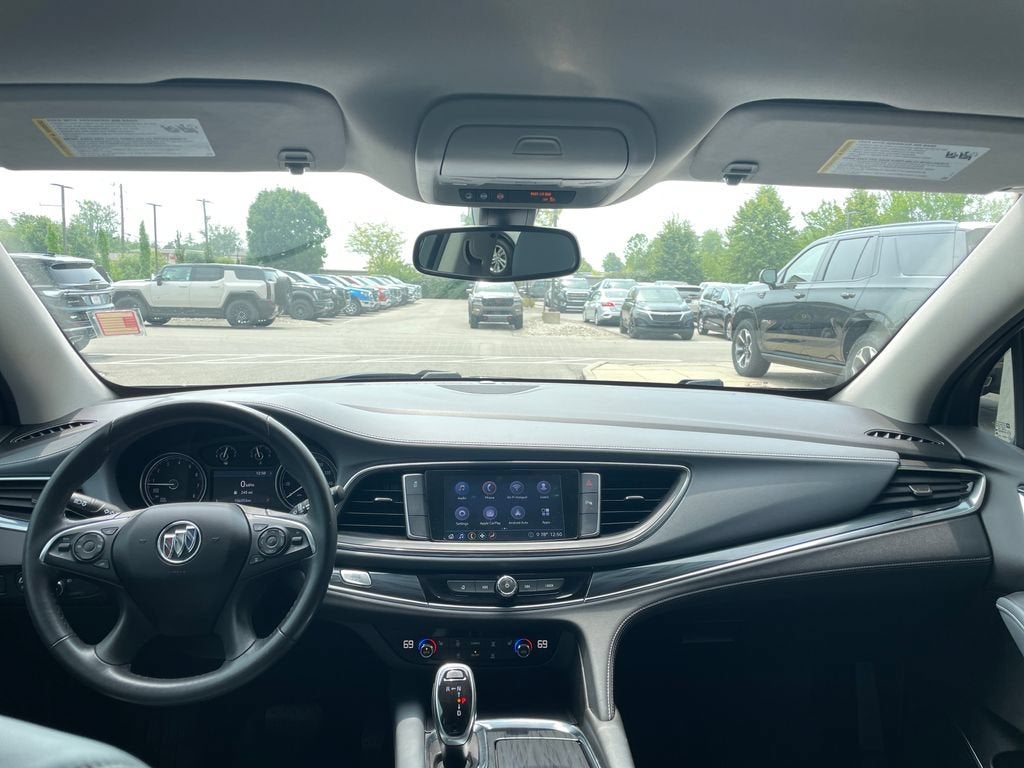 2020 Buick Enclave Essence