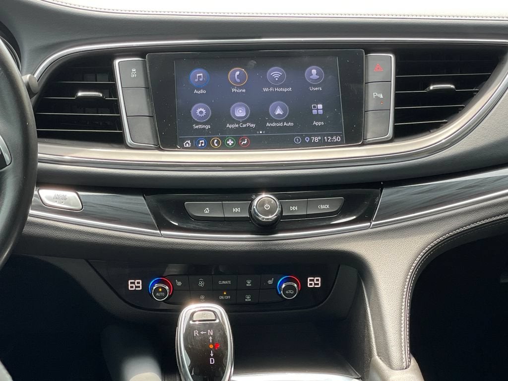 2020 Buick Enclave Essence