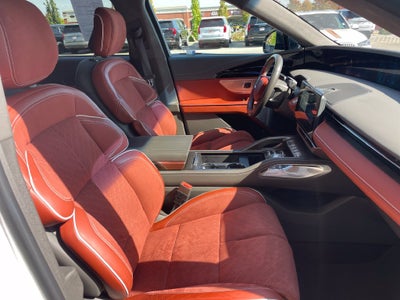 2024 Lincoln Nautilus Black Label