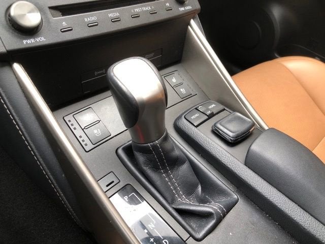 2015 Lexus IS 250 Crafted Line