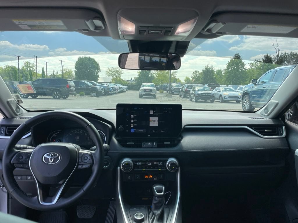 2025 Toyota RAV4 Hybrid XLE Premium