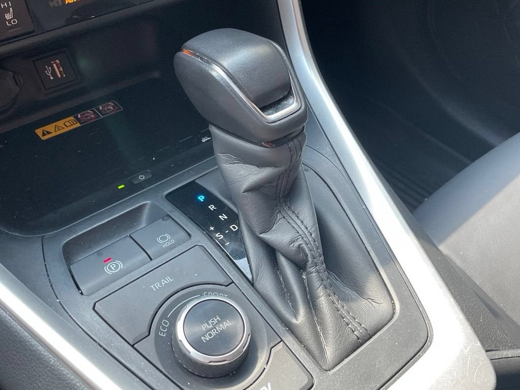 2025 Toyota RAV4 Hybrid XLE Premium