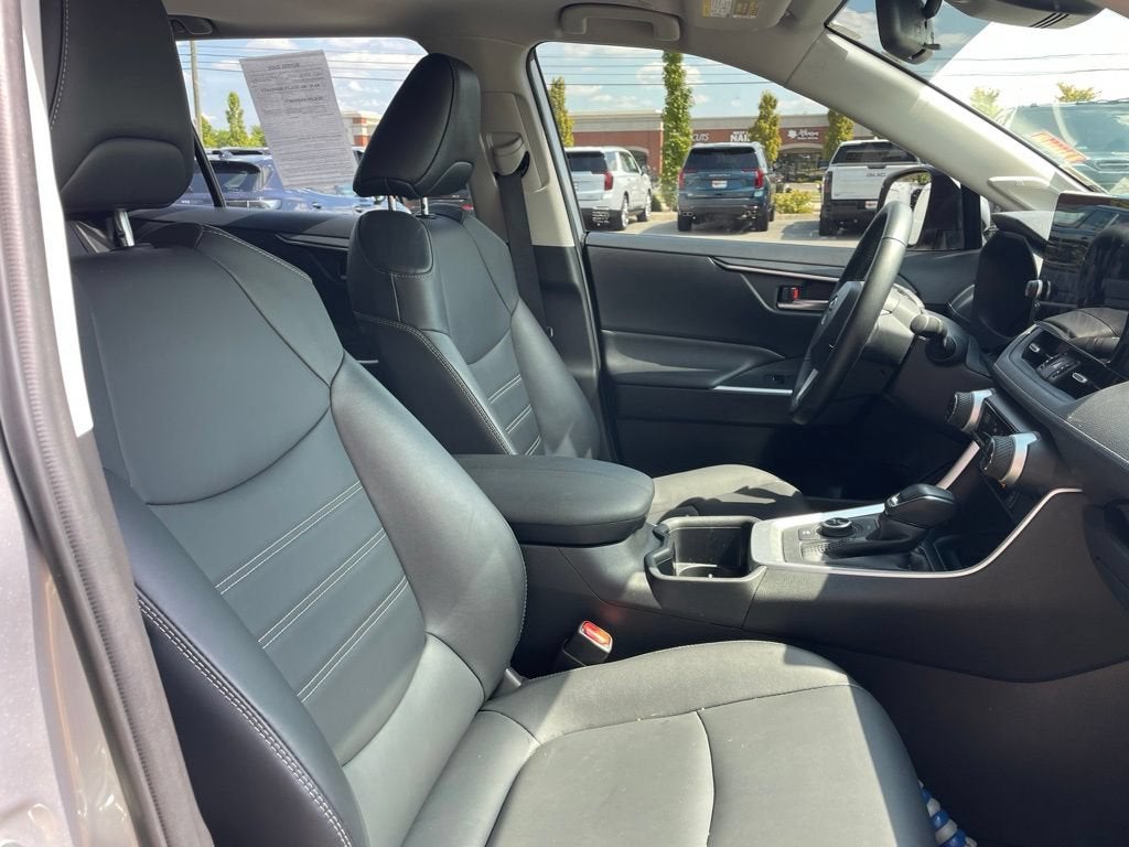 2025 Toyota RAV4 Hybrid XLE Premium
