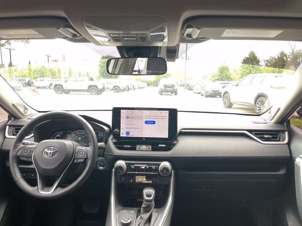 2025 Toyota RAV4 Hybrid XLE Premium