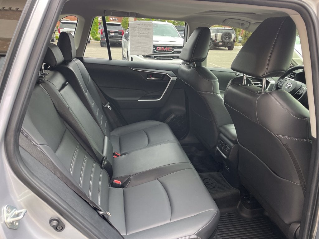 2025 Toyota RAV4 Hybrid XLE Premium