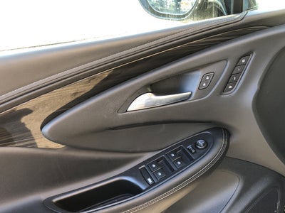 2020 Buick Envision Essence Group