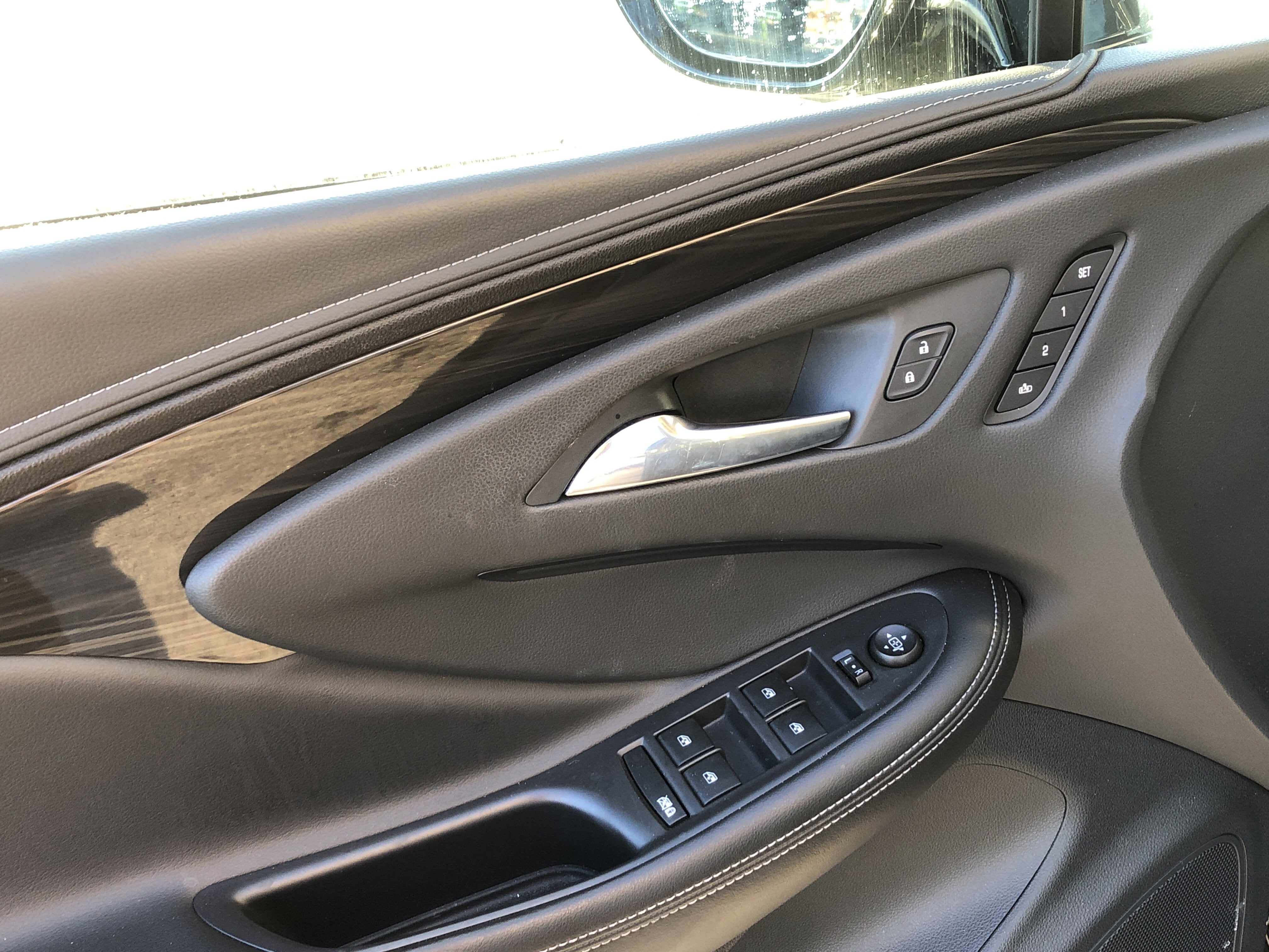 2020 Buick Envision Essence Group