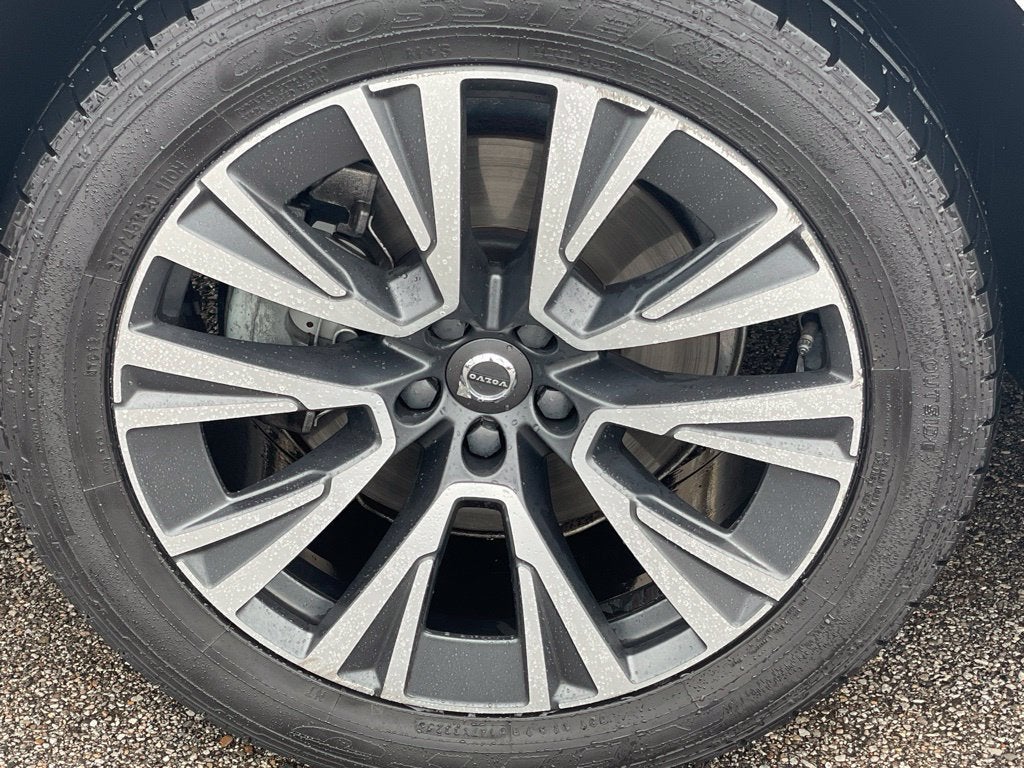 2020 Volvo XC90 T5 Momentum 7 Passenger