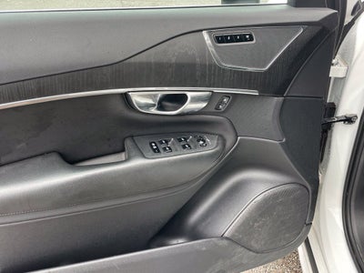 2020 Volvo XC90 T5 Momentum 7 Passenger