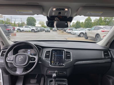 2020 Volvo XC90 T5 Momentum 7 Passenger